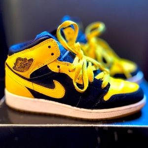 Air Jordan 1 Retro (GS)